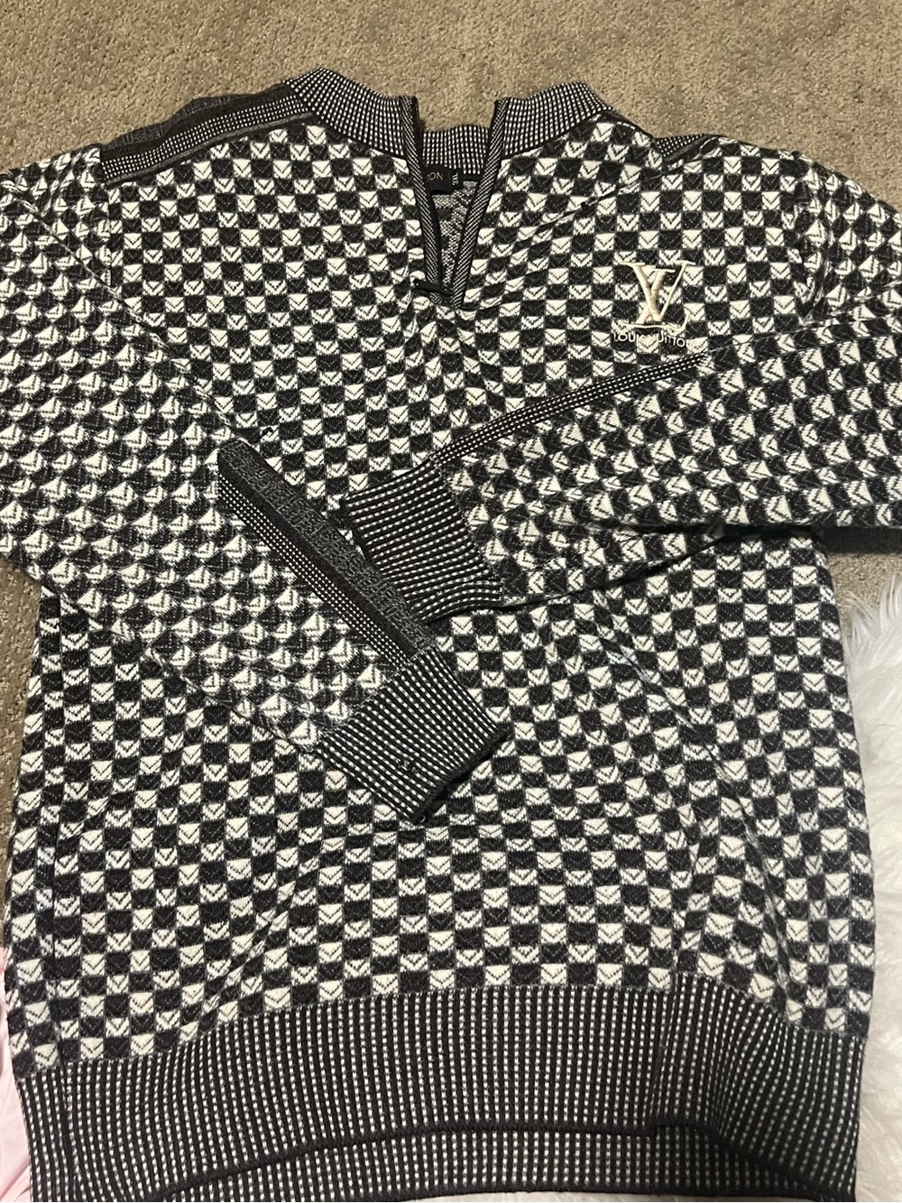 Louis Vuitton Black and White V-Neck Patterned Sweater
